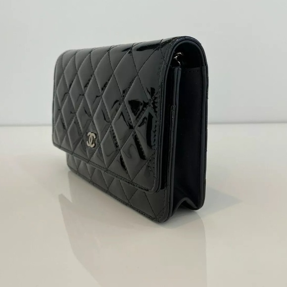 CHANEL BLACK PATENT LEATHER WALLET ON A CHAIN NEW IN BOX! - Picture 6 of 16
